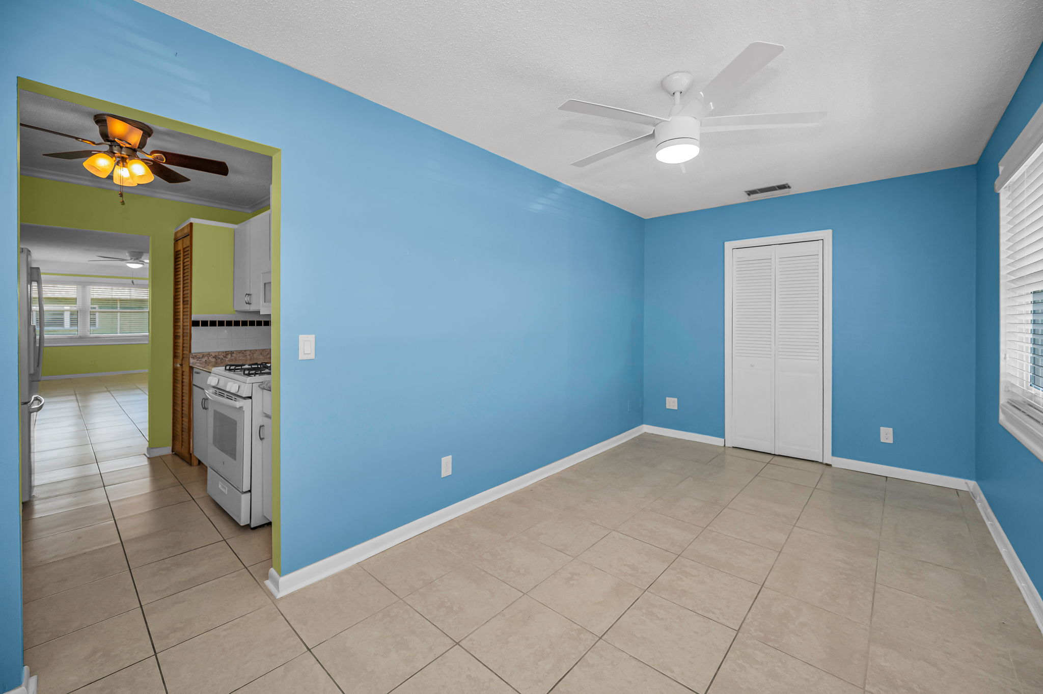 Family Room4