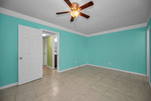 Primary Bedroom1d