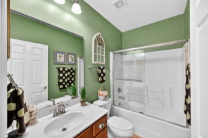  Photo 44