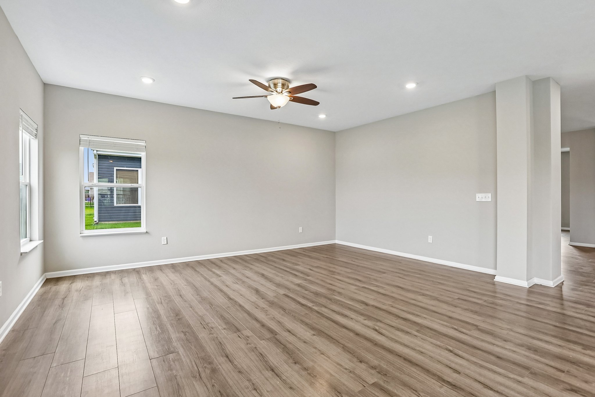 Buckthorn Ln-S0906-023.jpg