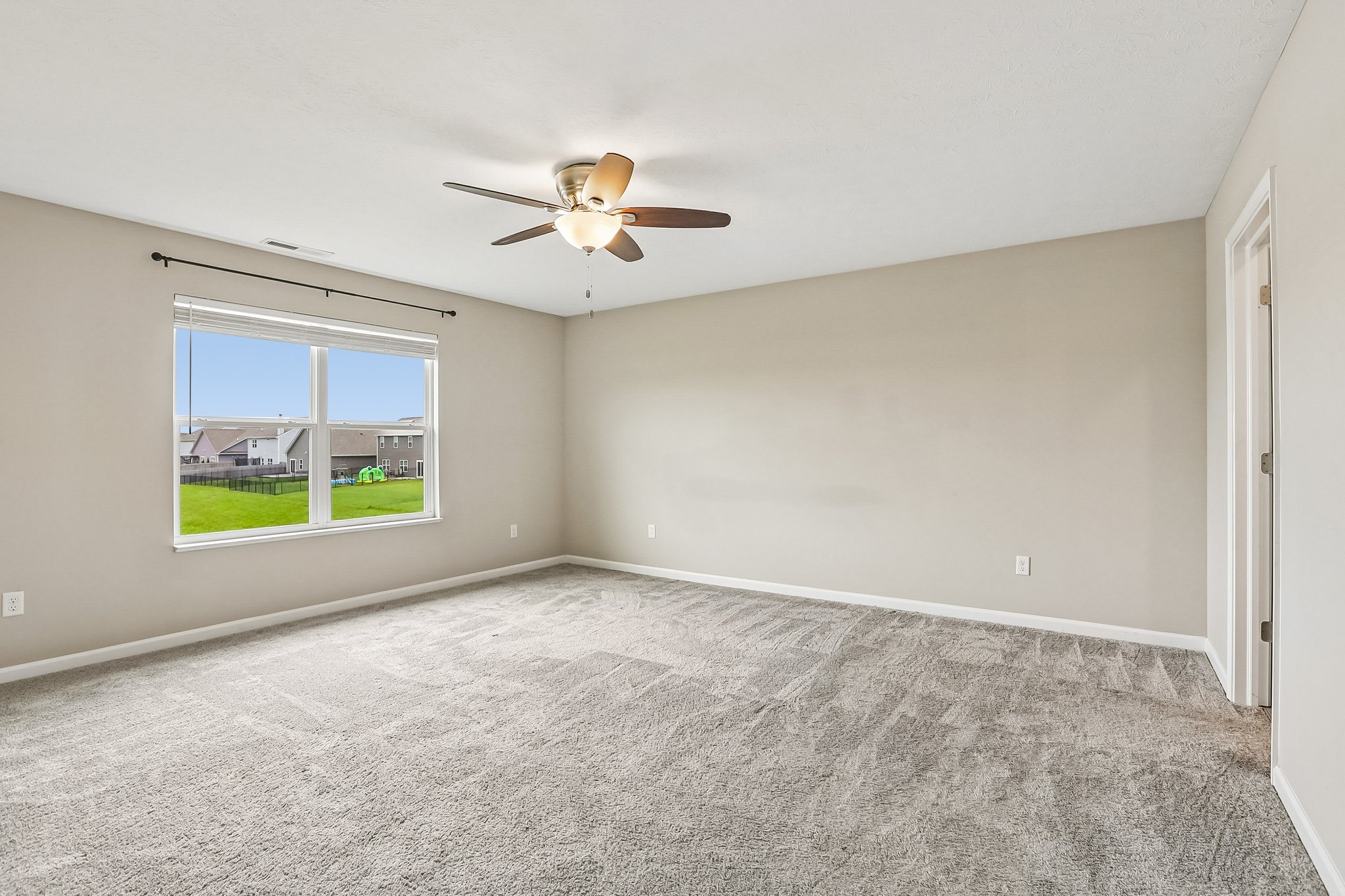 Buckthorn Ln-S0906-035.jpg