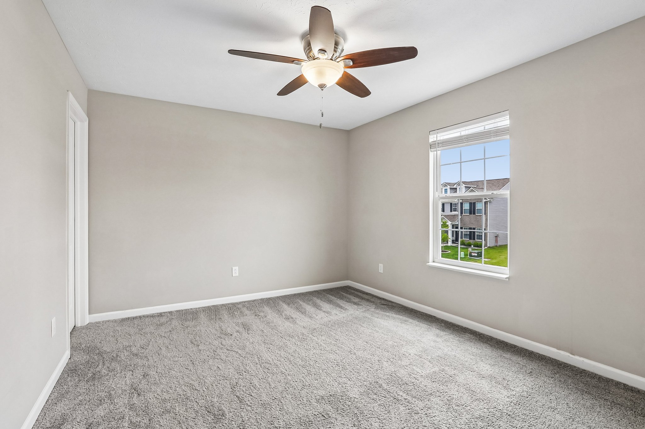 Buckthorn Ln-S0906-045.jpg