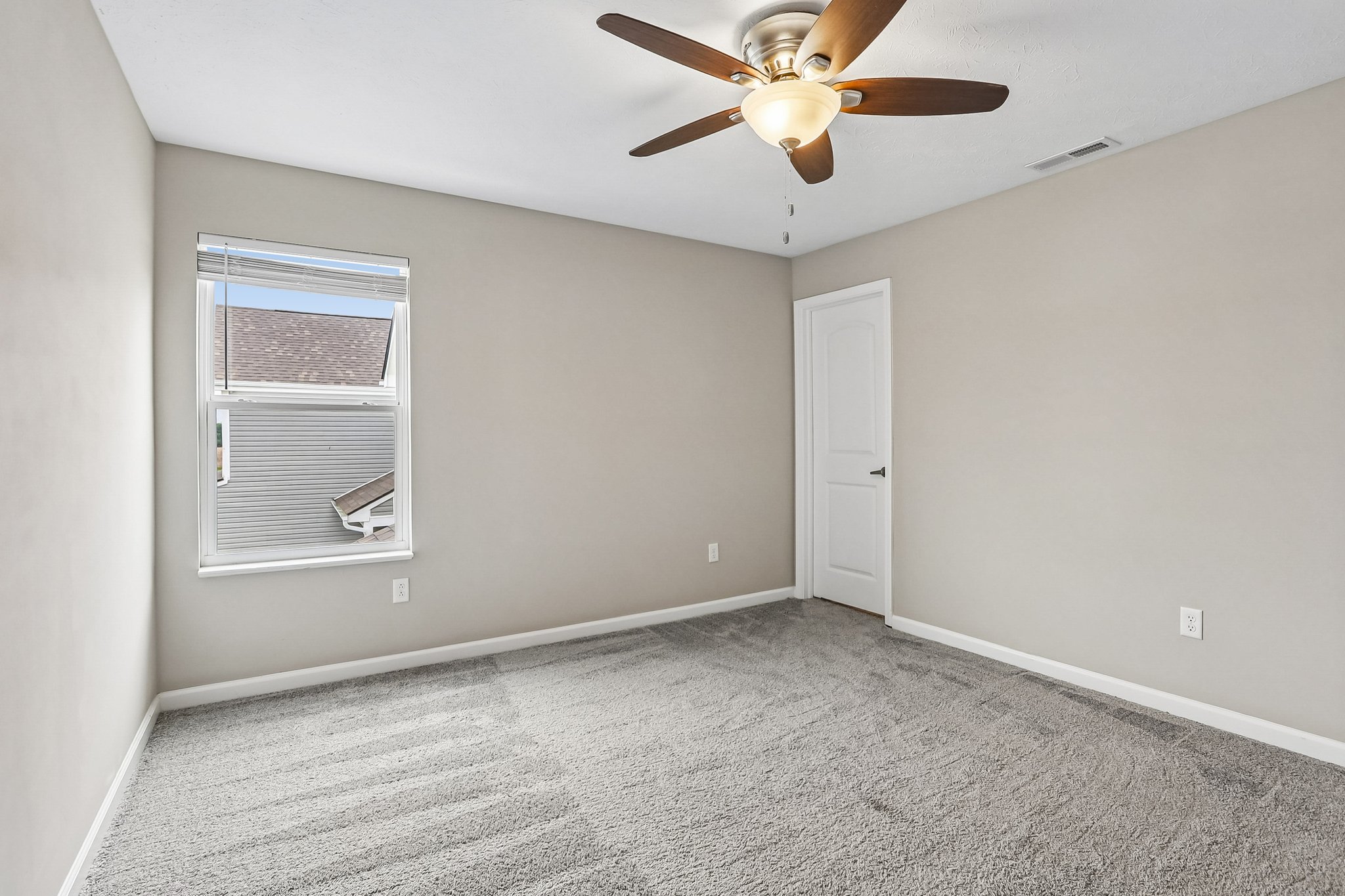 Buckthorn Ln-S0906-051.jpg