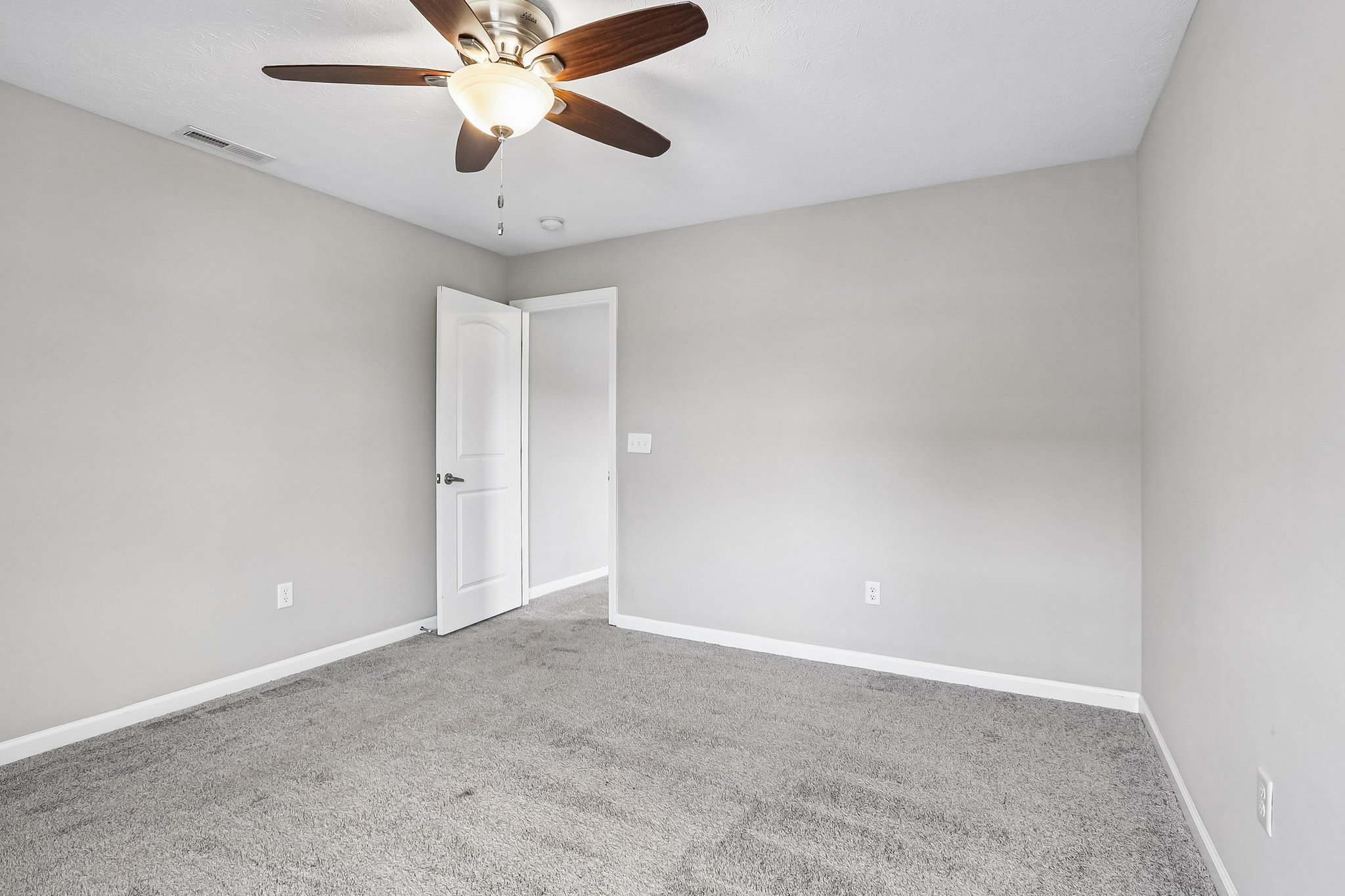Buckthorn Ln-S0906-052.jpg