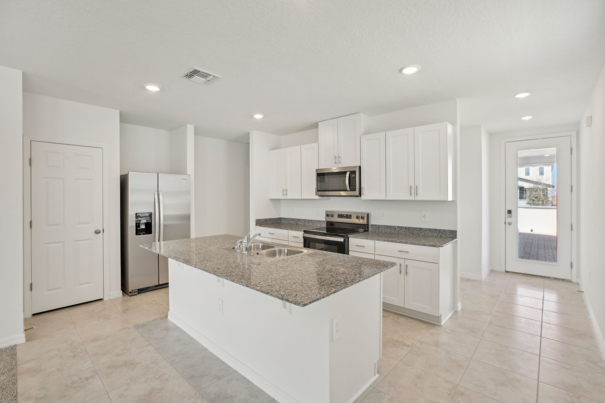 Orlando - Orlando Springs at Lake Alfred - 527 Kennedy Drive, Lake Alfred, FL 33850 - 013