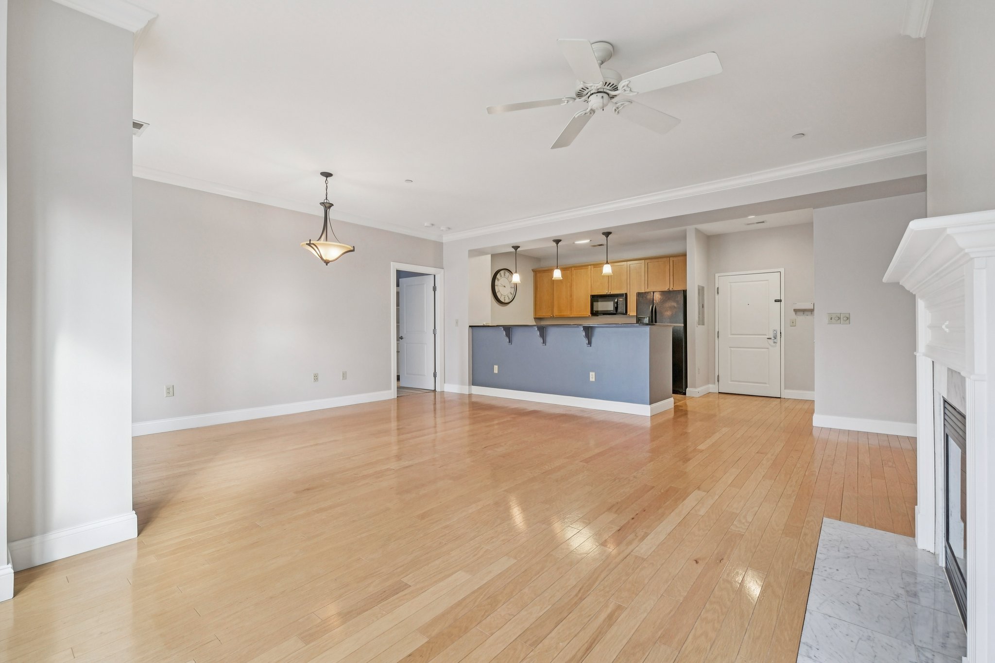 Pawtucket Blvd 207-S1211-011.jpg