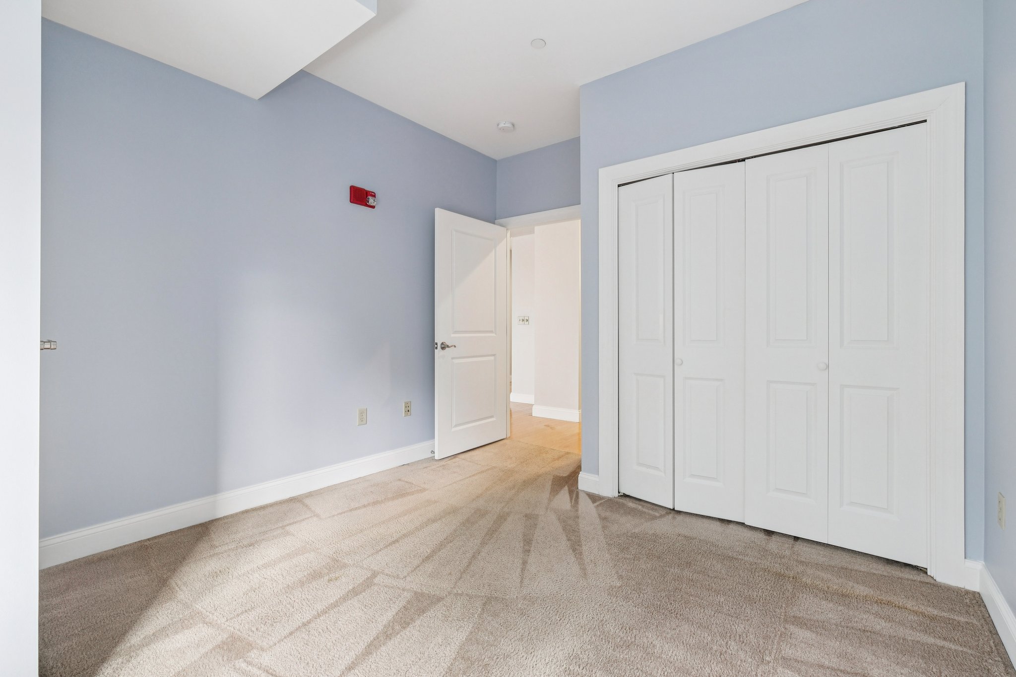 Pawtucket Blvd 207-S1211-022.jpg