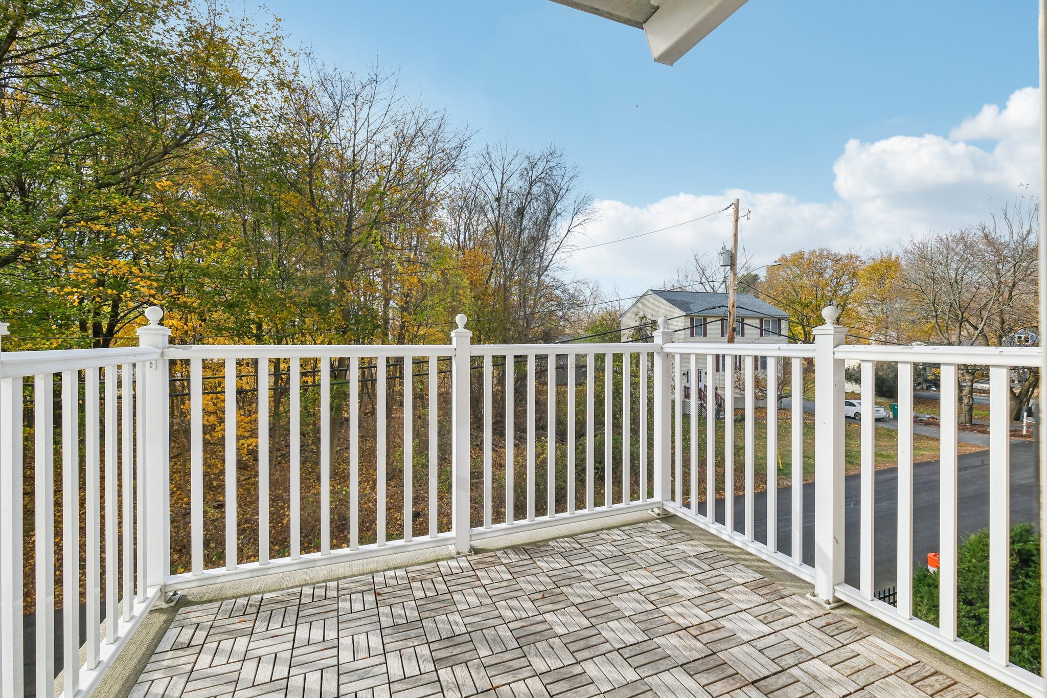 Pawtucket Blvd 207-S1211-030.jpg