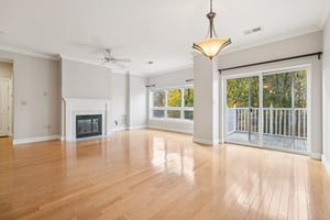 Pawtucket Blvd 207-S1211-008.jpg