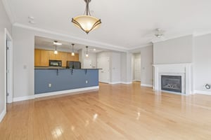 Pawtucket Blvd 207-S1211-012.jpg