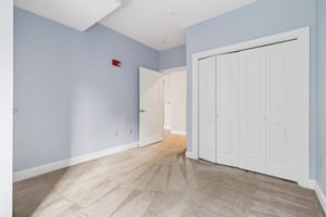 Pawtucket Blvd 207-S1211-022.jpg