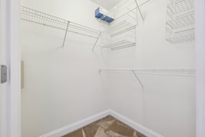 Pawtucket Blvd 207-S1211-024.jpg