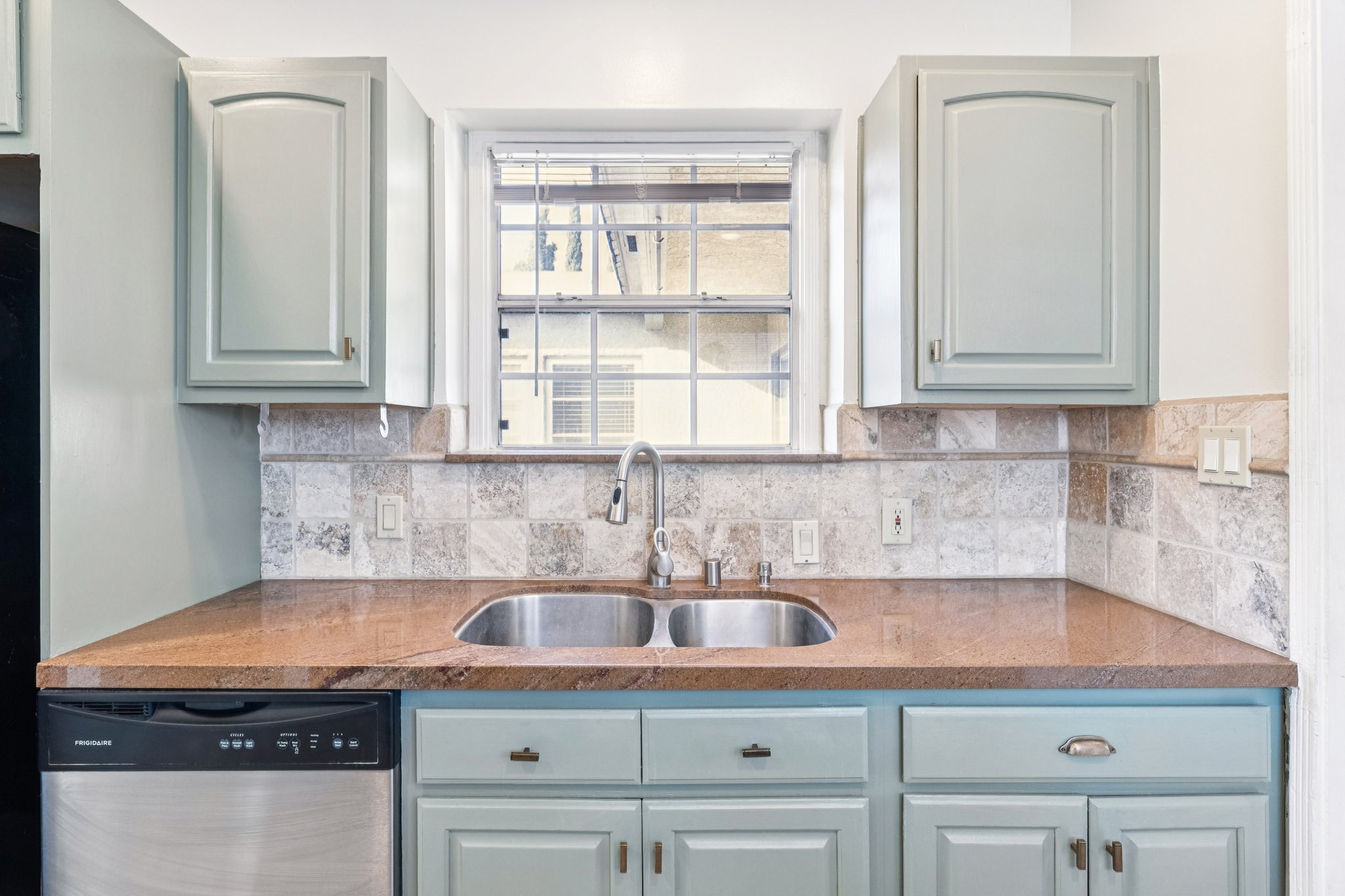 S Orchard Dr-S2710-015.jpg