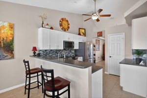 Breakfast bar