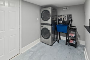  Photo 51