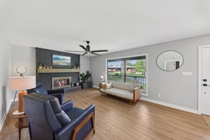 527 W Lake Dr-2005-012.jpg