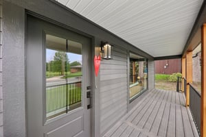 527 W Lake Dr-2005-044.jpg