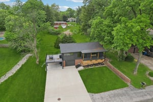 527 W Lake Dr-2005-058.jpg