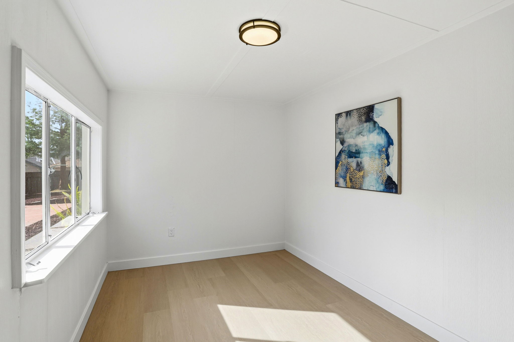 027_F8_5271 Summit Ave