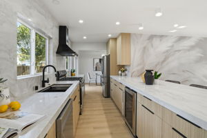 010_F8_5271 Summit Ave