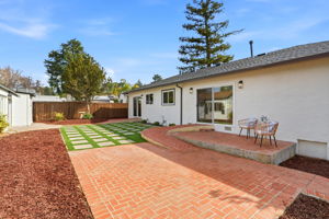 038_F8_5271 Summit Ave