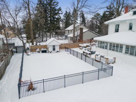  Photo 25