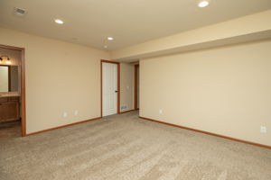 25-Family Room