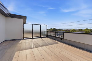 Photo 35