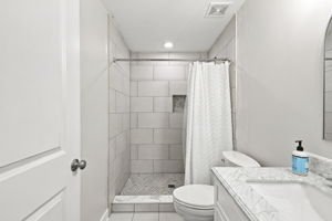  Photo 35