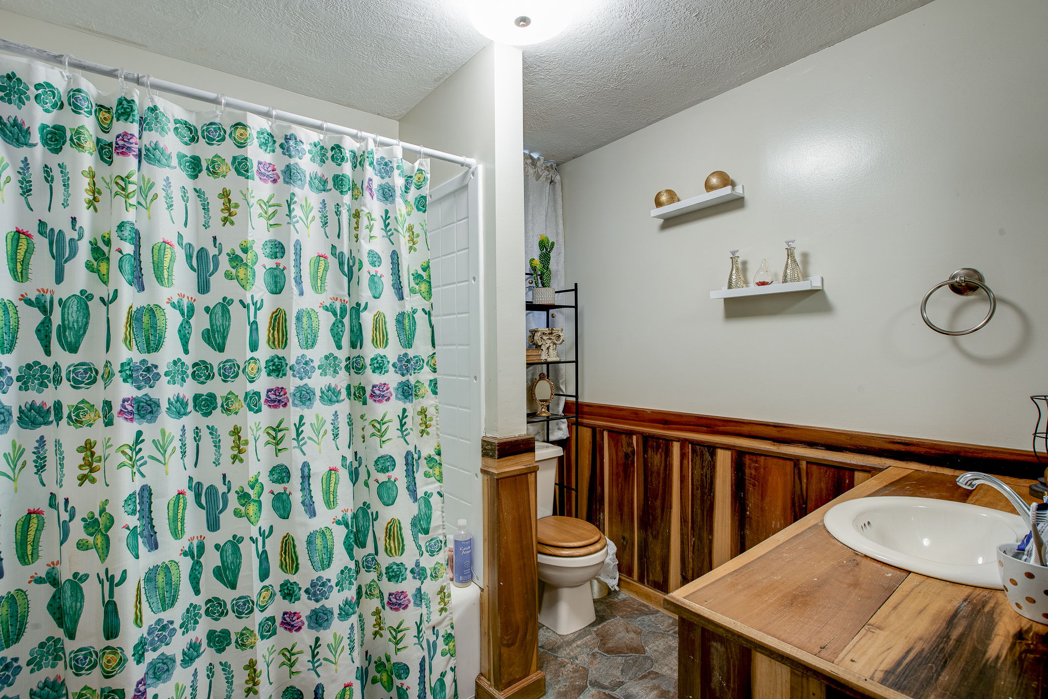 Bathroom 2 View 2