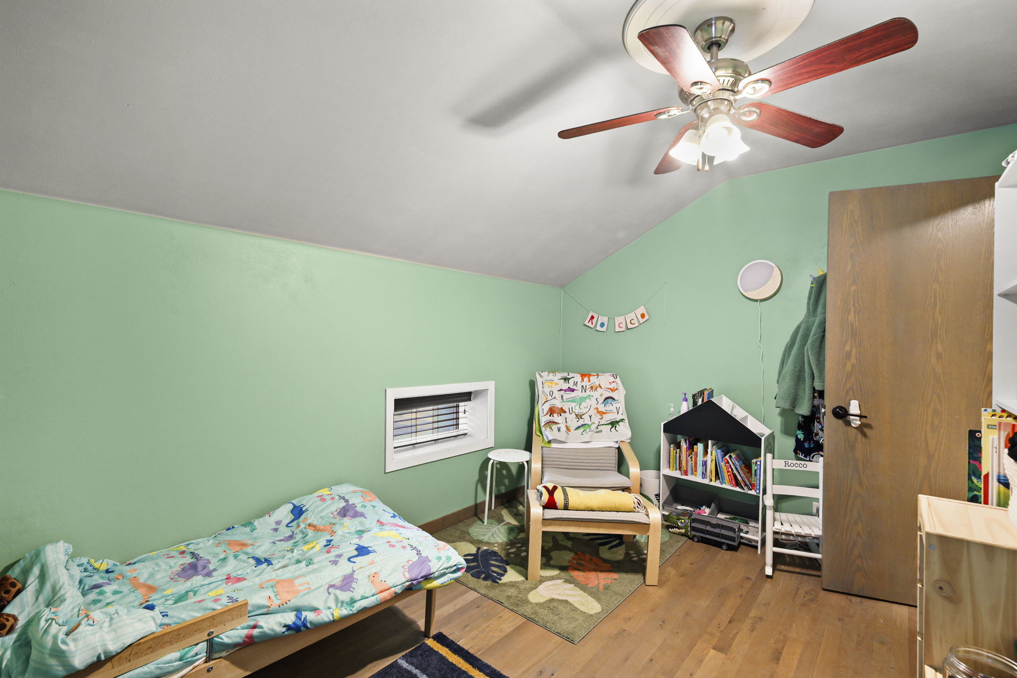  Photo 47