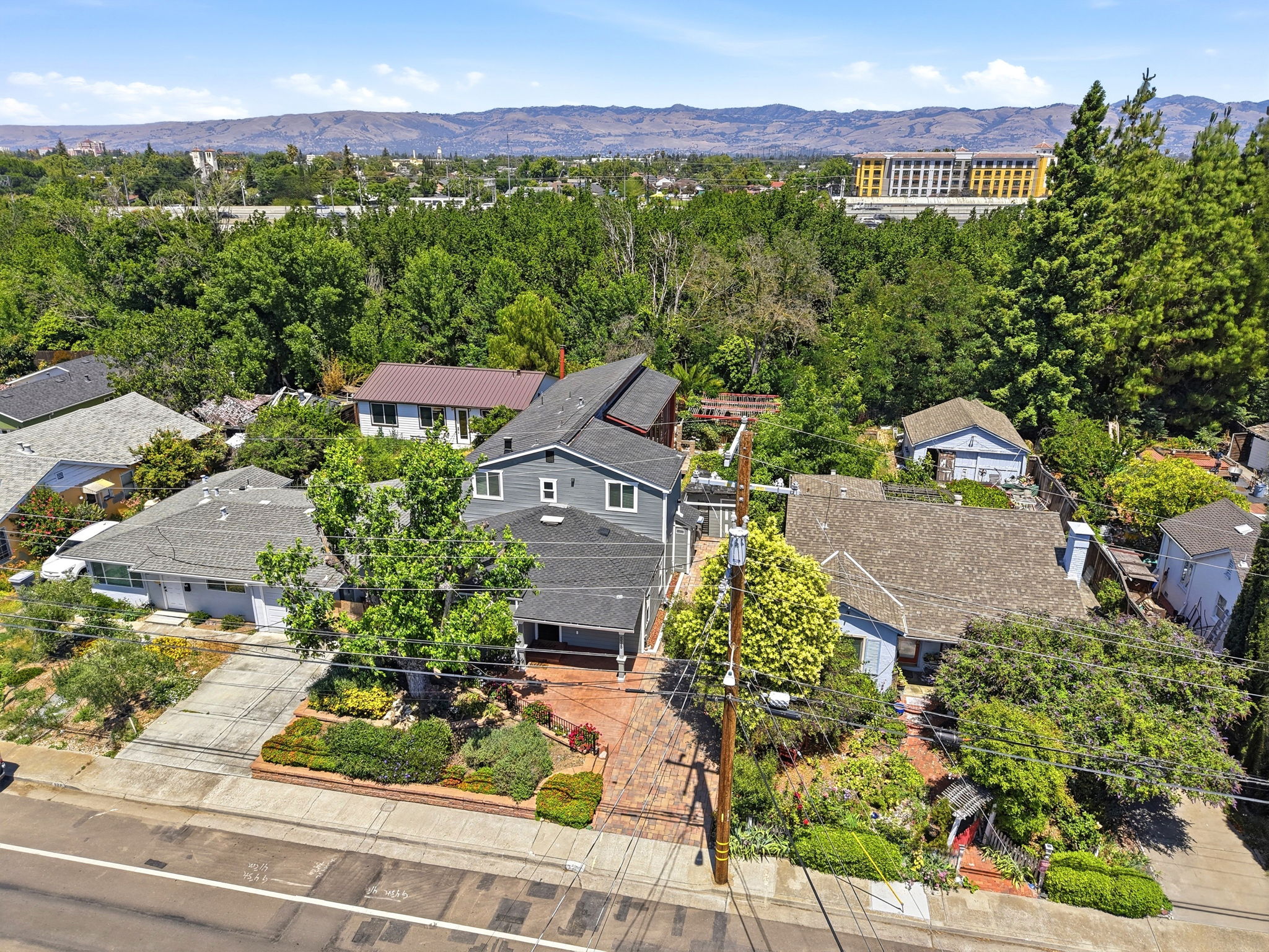 001_F8_AERIAL_528 Minnesota Ave