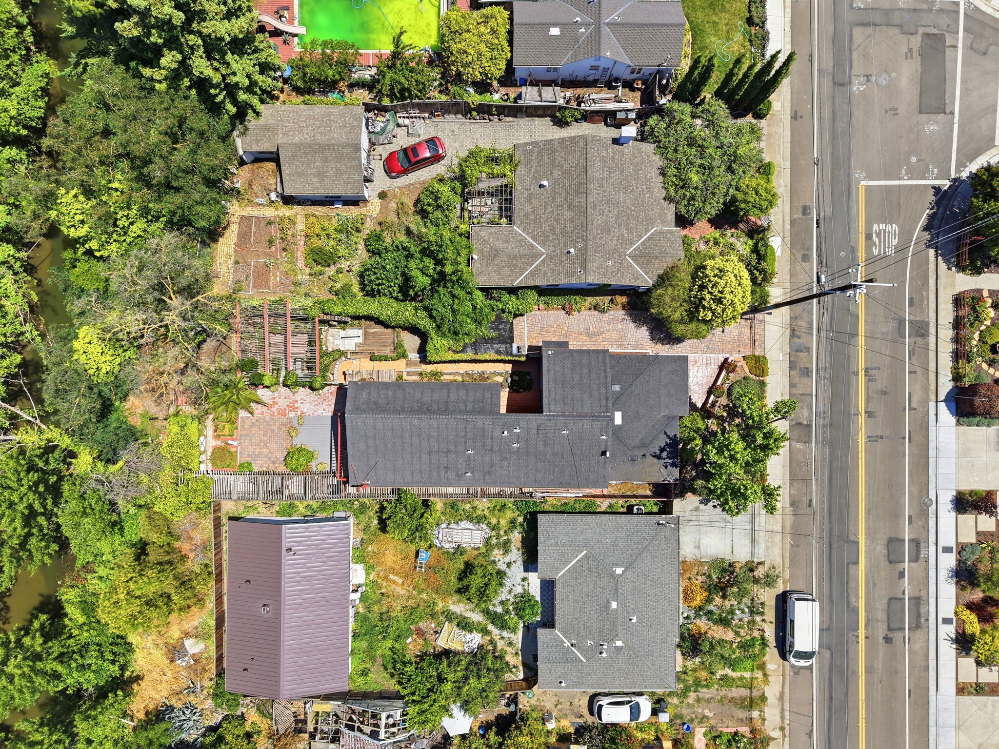005_F8_AERIAL_528 Minnesota Ave