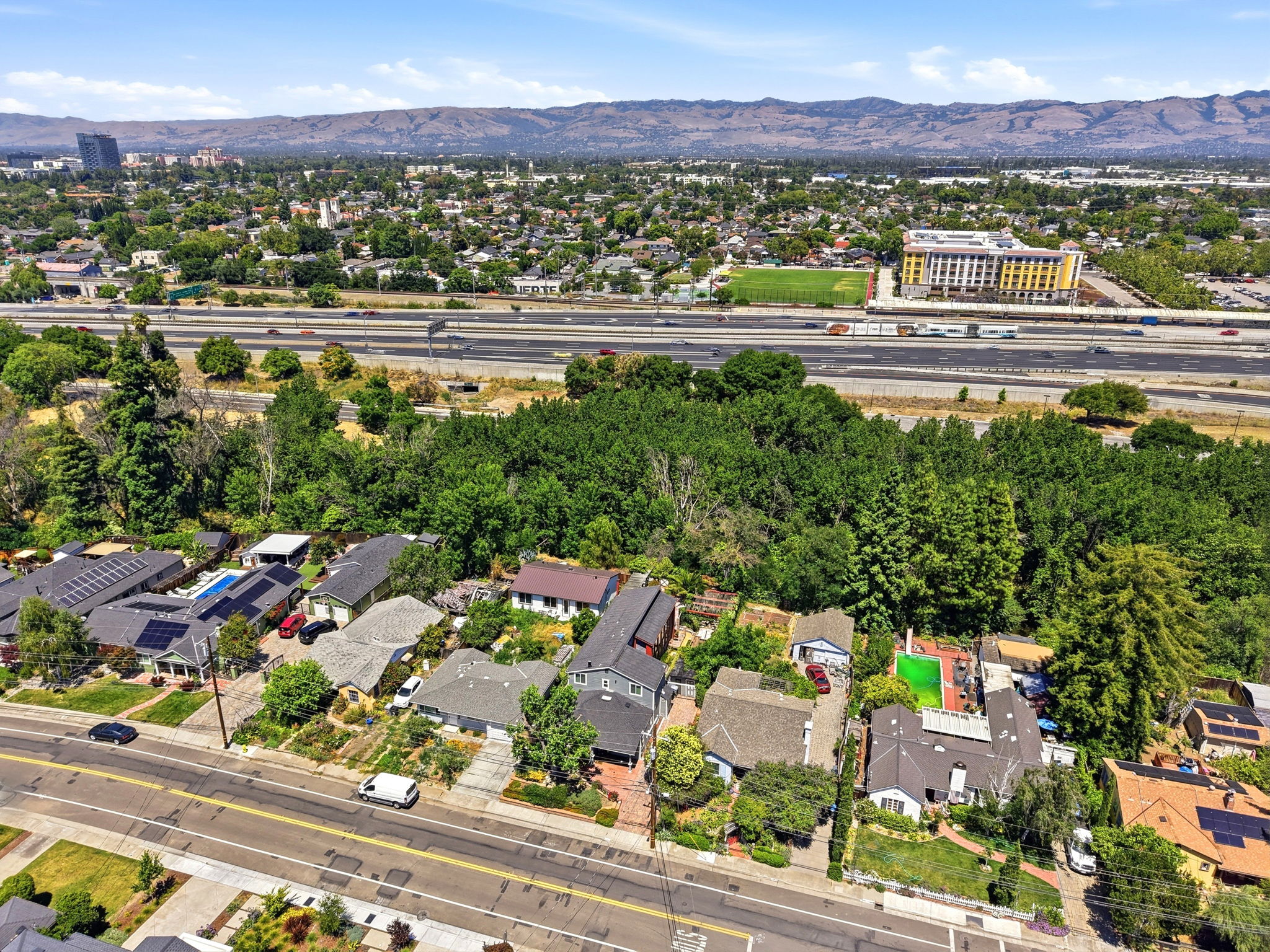 006_F8_AERIAL_528 Minnesota Ave