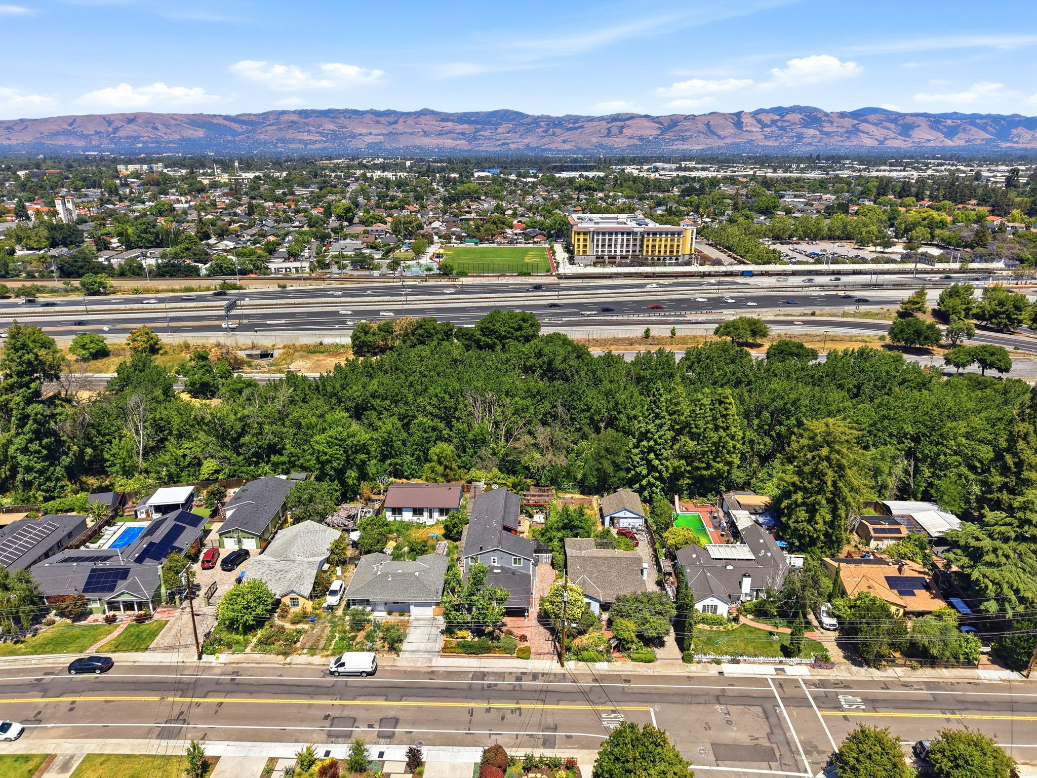 010_F8_AERIAL_528 Minnesota Ave