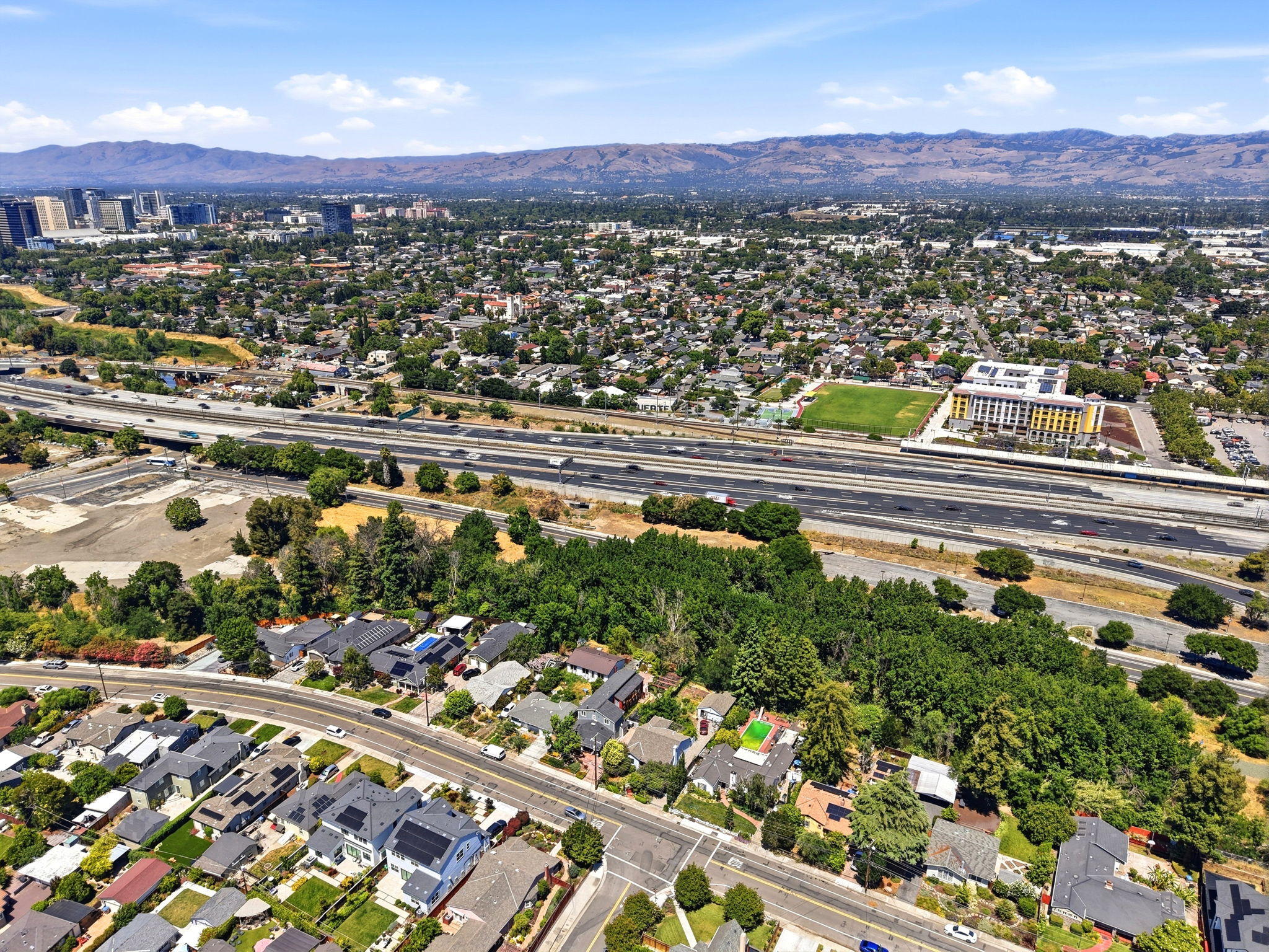 011_F8_AERIAL_528 Minnesota Ave