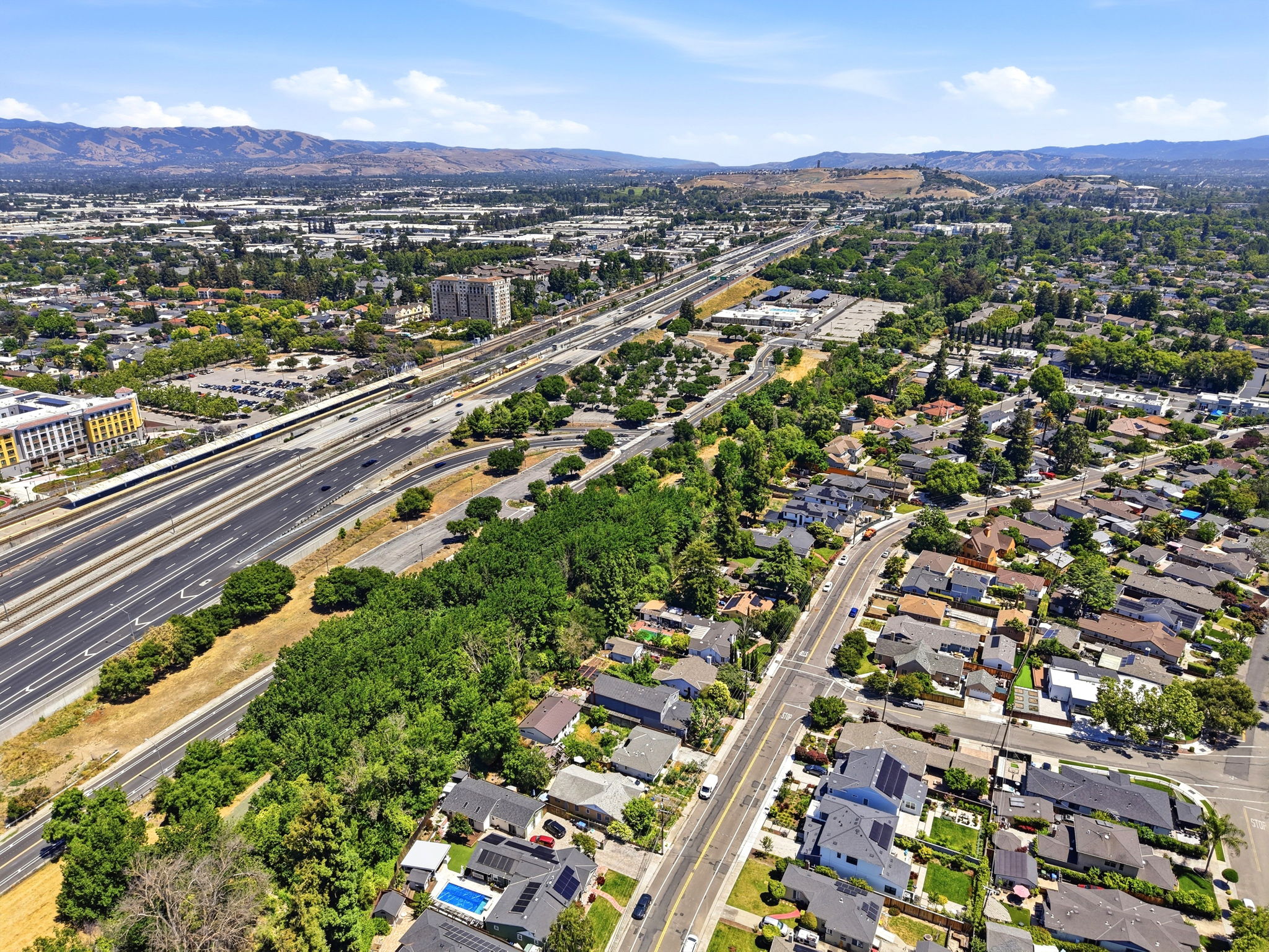 014_F8_AERIAL_528 Minnesota Ave