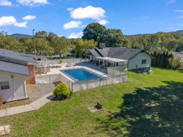  Photo 56