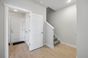 S 950-S0405-016.jpg