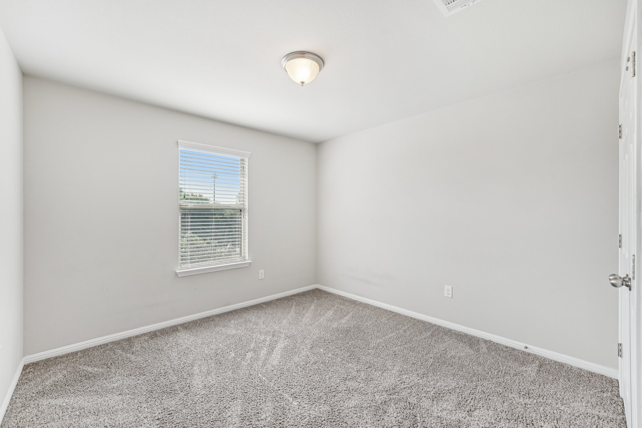 Twisted Oaks Ln-S1107-023.jpg