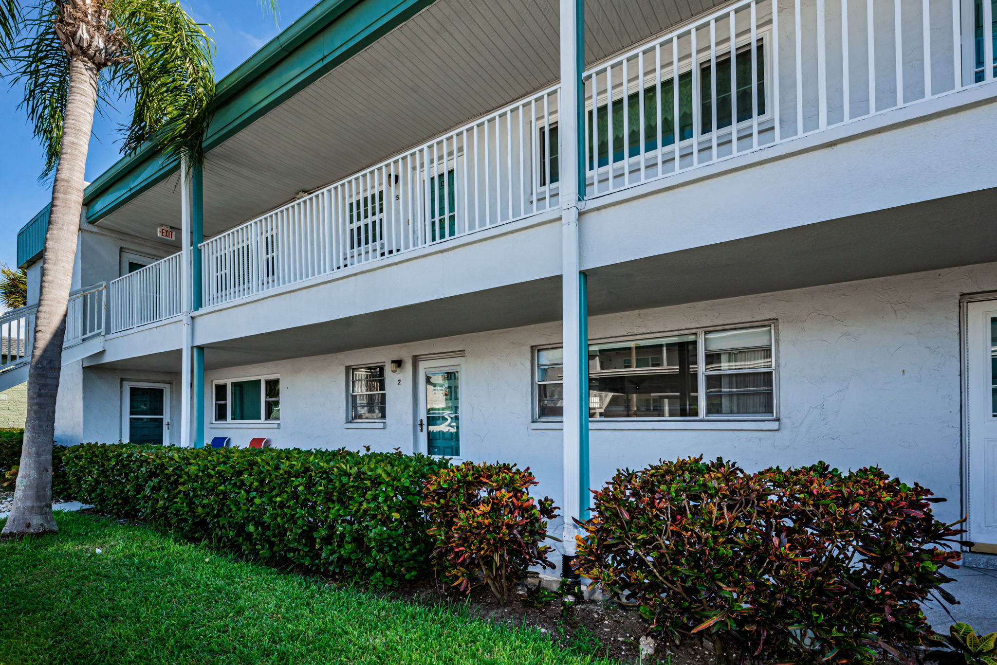 Front Exterior4
