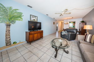 Living Room3-2
