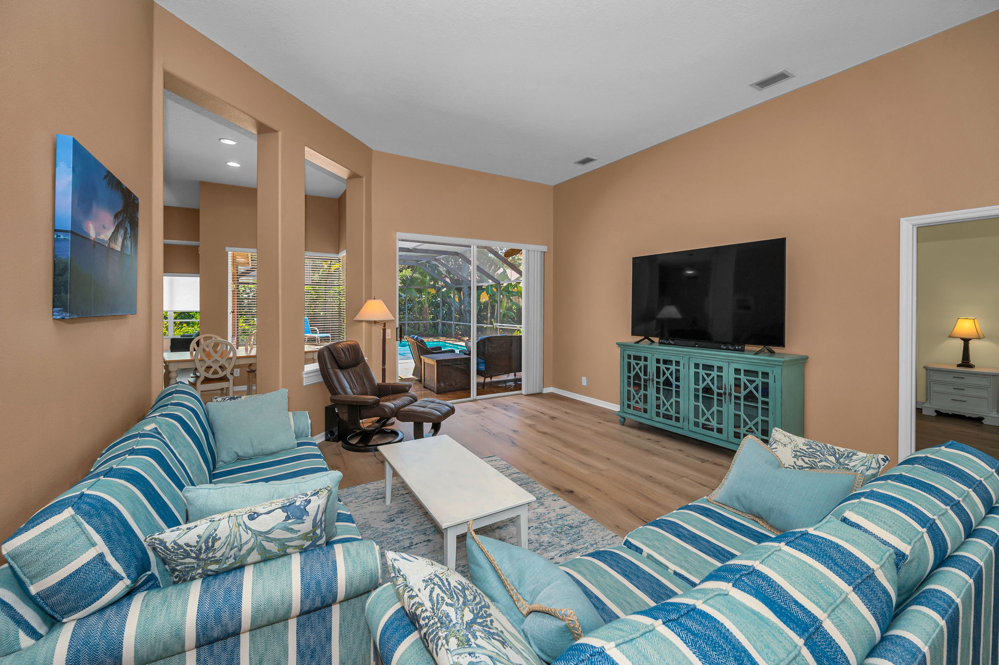 Living Room2