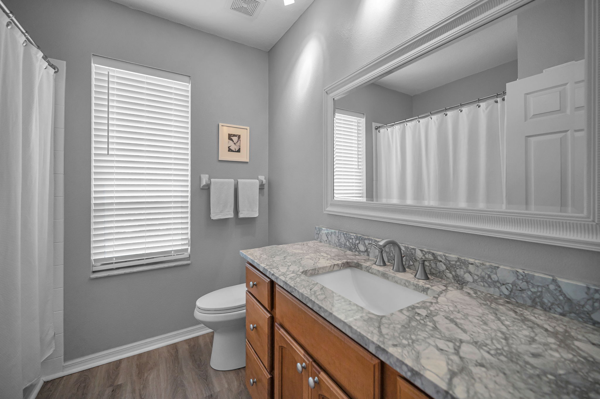 Bathroom2