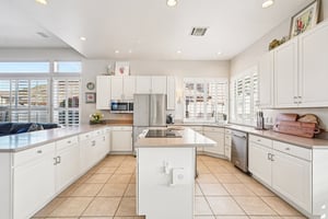 W Quail Ave-S2802-024.jpg