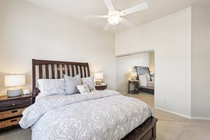 W Quail Ave-S2802-031.jpg