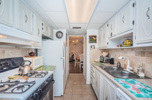 Kitchen 4