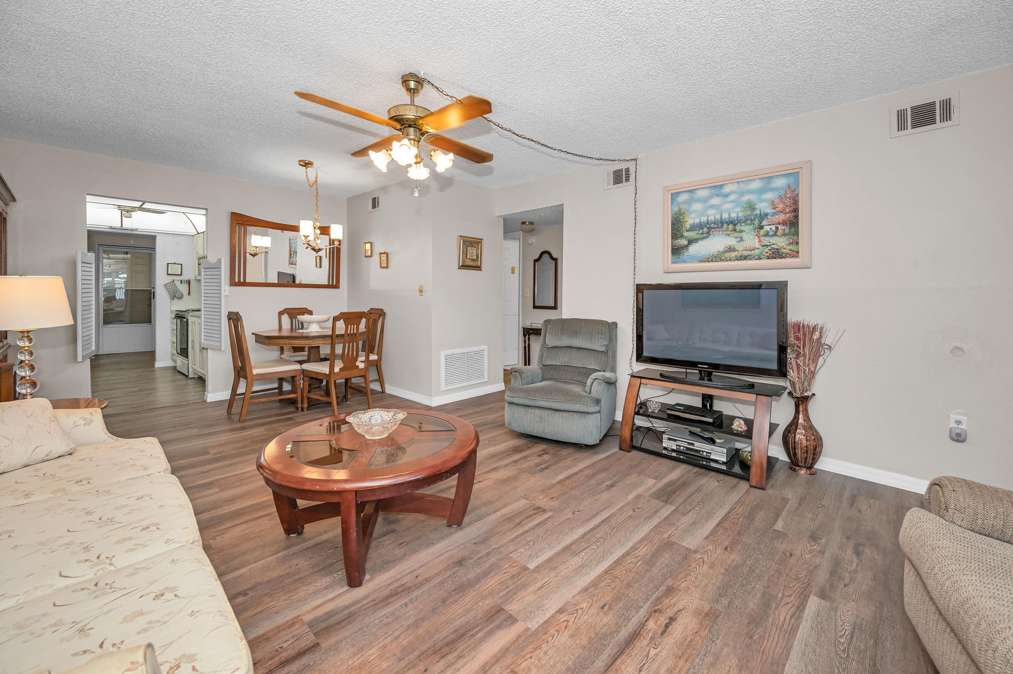 Living Room4