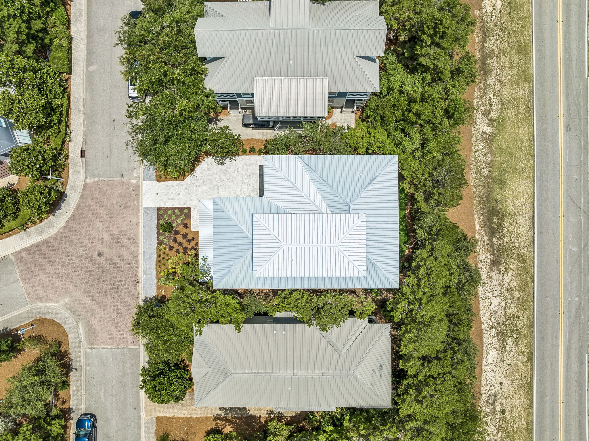 Array_53BartonsWayW-12