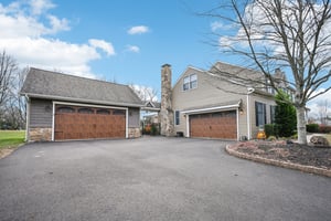 Detached and Attached Garages